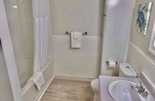 Queens Square Condo | Waterfront Deluxe Studio Suite Downtown on the Charlottetown Waterfront