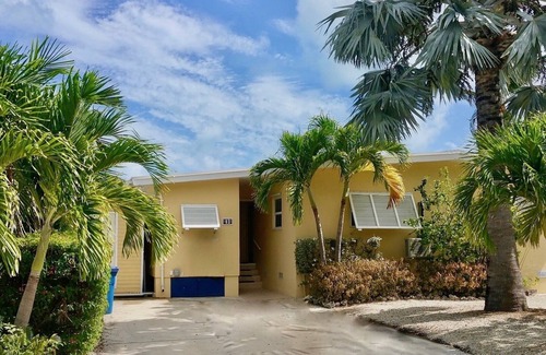 Marathon House | Waterfront, dock, easy ocean access, heated pool, walk to beach! Great location!