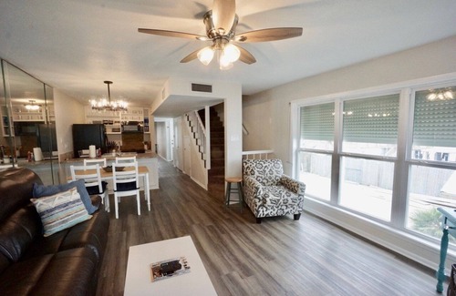 Port O Connor House | WATERFRONT Dockside close to ICW