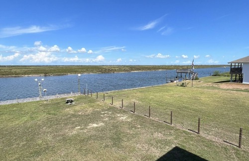Hitchcock House | Waterfront dream home with fishing pier minutes from West Bay!