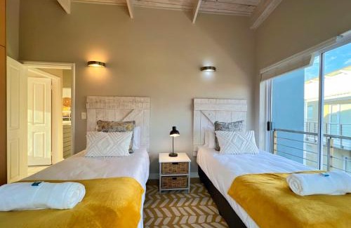 Vineta House | Waterfront Edge B5