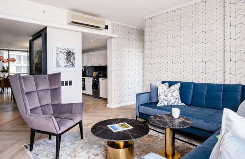 Victoria and Alfred Waterfront Apartment | Waterfront Elegance at Harbour Bridge 413