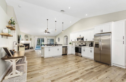 Fort Myers House | Waterfront Escape in Cape Coral with Private Heated Pool