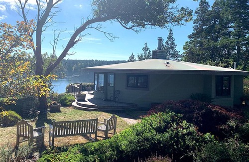Friday Harbor House | Waterfront Escape with Hot Tub