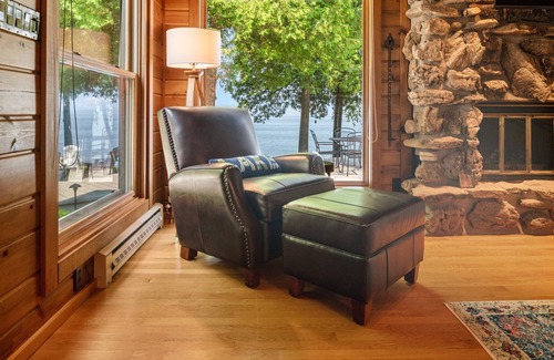 Little Sturgeon House | Waterfront Fall Escape on Little Sturgeon