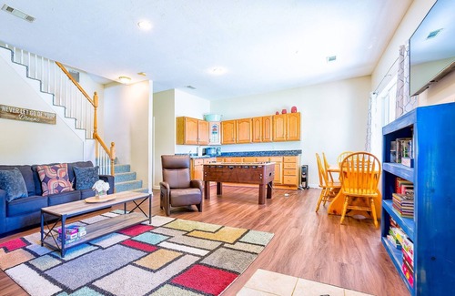 Lochmere House | Waterfront Fam-Friendly Lakehouse w/Outdoor Sauna
