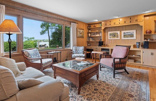 Fish Creek House | Waterfront - Fish Creek Harbor Hideaway