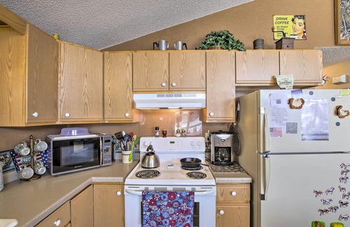 Friendship Cottage | Waterfront Friendship Home w/Private Pier!