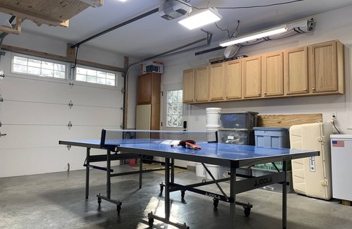 Wicomico Church House | WATERFRONT GETAWAY in KilmarnockVa with Tesla charger