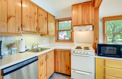 Gray House | Waterfront Gray Home w/Furnished Deck & Fire Pit!