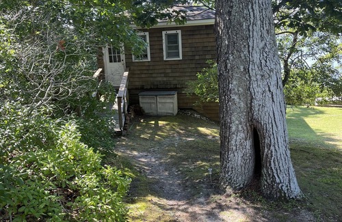 Town of Southold Town Cottage | Waterfront Guest Cottage