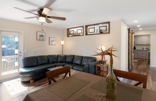 Southside Rural Community Apartment | Waterfront Guest House between St Petersburg & Tampa