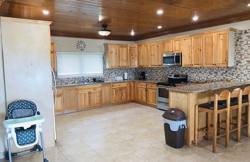 Nassau House | WATERFRONT HAVEN - Oceanfront Escape in Eastern Nassau! NO HURRICANE DAMAGE