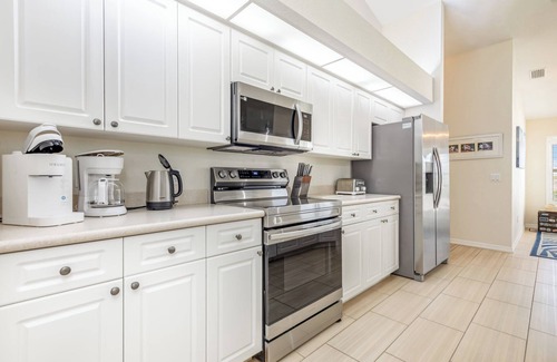 White Marsh House | Waterfront Haven: SW Facing Pool and Spa #10