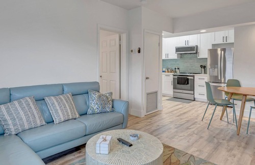 Coral Ridge House | Waterfront | Heated pool | Dock Access | Your Own Resort | SaltAire Key | RESlDENCES