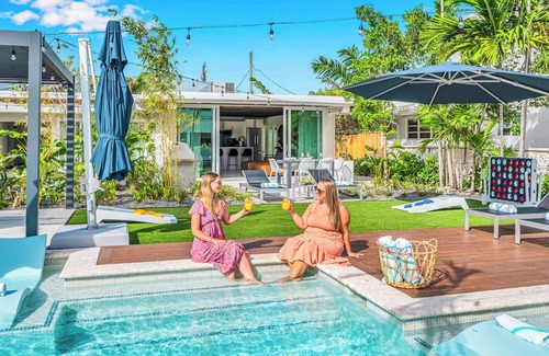 Coral Ridge Apartment | Waterfront/Heated pool/ Lime Key Two