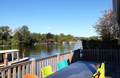 Kaag House | Waterfront holiday home with its own mooring