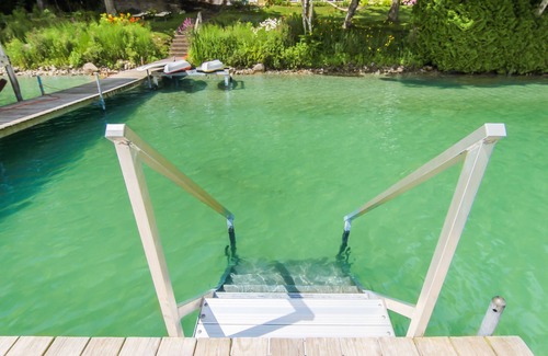 Leland Cottage | Waterfront Home and Walk to Leland