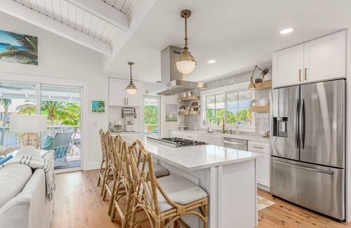 Stuart House | Waterfront Home, Bahamas Bound!