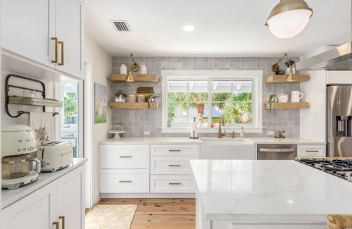 Stuart House | Waterfront Home, Bahamas Bound!