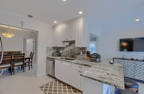 Delray Beach House | Waterfront Home! Gulf Stream with Kayaks