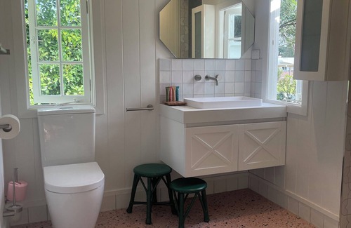 Brisbane House | Waterfront Home in Brighton - Newly Renovated!