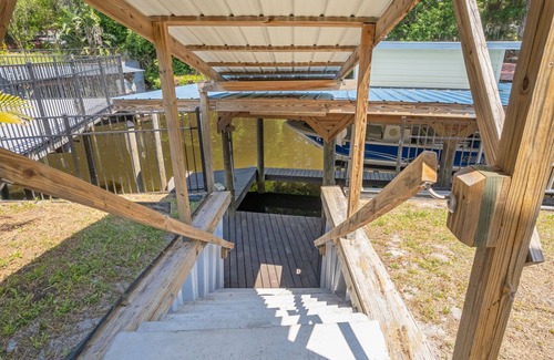 Satsuma House | Waterfront home in Satsuma. Two bedrooms each with full bath. Gas grill.