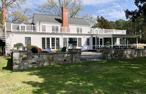 Cambridge House | Waterfront Home, Large Property with Pool, Discount for Monthly/Seasonal Rentals