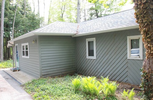 Lake Leelanau House | Waterfront home on South Lake Leelanau, pet friendly, beautiful sunsets.n.