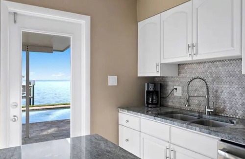 St. Petersburg House | Waterfront Home perfect for a family vacation!