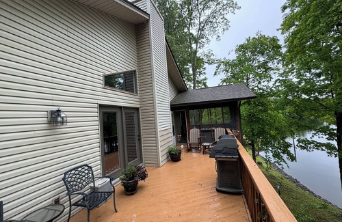 Moneta House | Waterfront home. Private dock, pool table, kayaks, family friendly boat parking