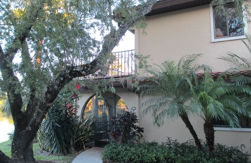 Bonita Springs House | Waterfront Home, 3 km to the beach - sea resort "Barefoot Beach"