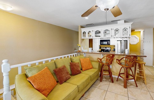 Port Isabel House | Waterfront home w/a spacious deck, boat slip, & fish cleaning station - dogs OK