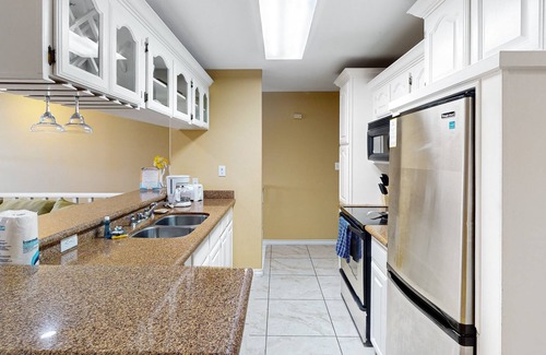 Port Isabel House | Waterfront home w/a spacious deck, boat slip, & fish cleaning station - dogs OK