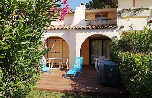 Porto-Vecchio House | WATERFRONT HOME WITH SWIMMING POOL, TENNIS COURT AND BEACH AT THE END OF THE GARDEN