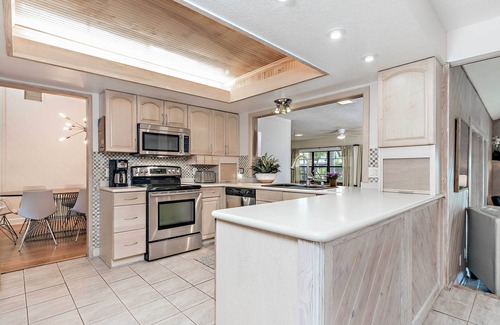 Lake Worth House | Waterfront Home w/Hot Tub: Near West Palm Beach