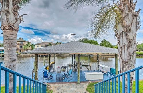 Dixie Shores House | Waterfront Home w/Dock, Kayaks, Pool + More!