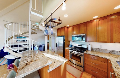 Lincoln City House | Waterfront home with hot tub, balconies, grill & dog-friendly