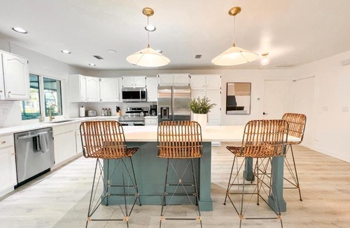 Iona House | Waterfront Home with Pool Minutes to Sanibel