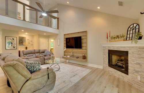 Tallahassee House | Waterfront Home with Fishing Dock in Tallahassee!