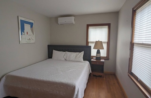 Saugerties South House | Waterfront home with spa access close to HITS/July 4th Activities
