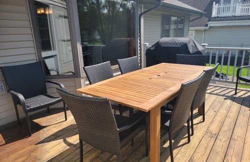 Paw Paw Lake House | Waterfront I Venice of Paw Paw Lake
