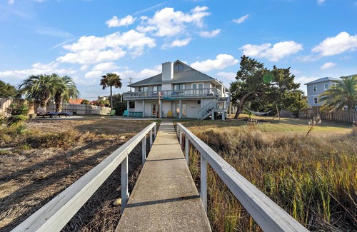 Isle of Palms House | Waterfront Isle of Palms Home w/Pool, Dock and Large Deck: Incredible Sunsets