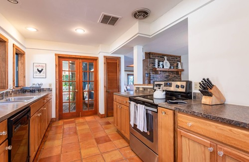Lake Magdalene House | Waterfront Lake Farmhouse - Relax Lakeside with Magical Sunset Views