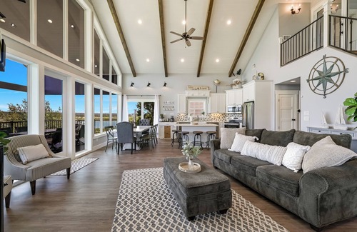 Canyon Lake House | WATERFRONT Lake House ~ Rent our boat at the marina!