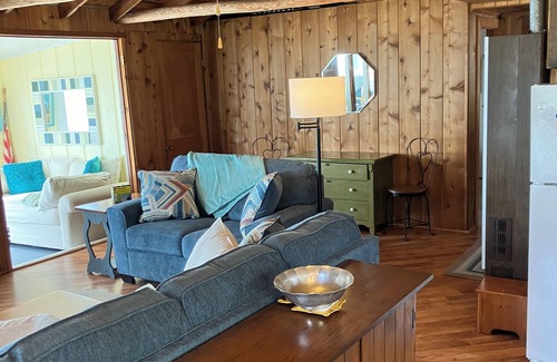 Northeastern Michigan Cottage | Waterfront- Lake Huron Cottage Quiet Retreat