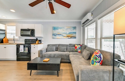 Sherrills Ford House | Waterfront Living & Resort Perks! Lake Norman Stay