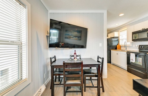 Sherrills Ford House | Waterfront Living & Resort Perks! Lake Norman Stay