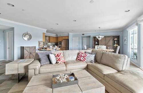 Channel Islands Condo | Waterfront Living - Beautiful Oxnard Marina