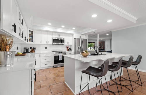 Belle Vista House | Waterfront Living at its Finest!